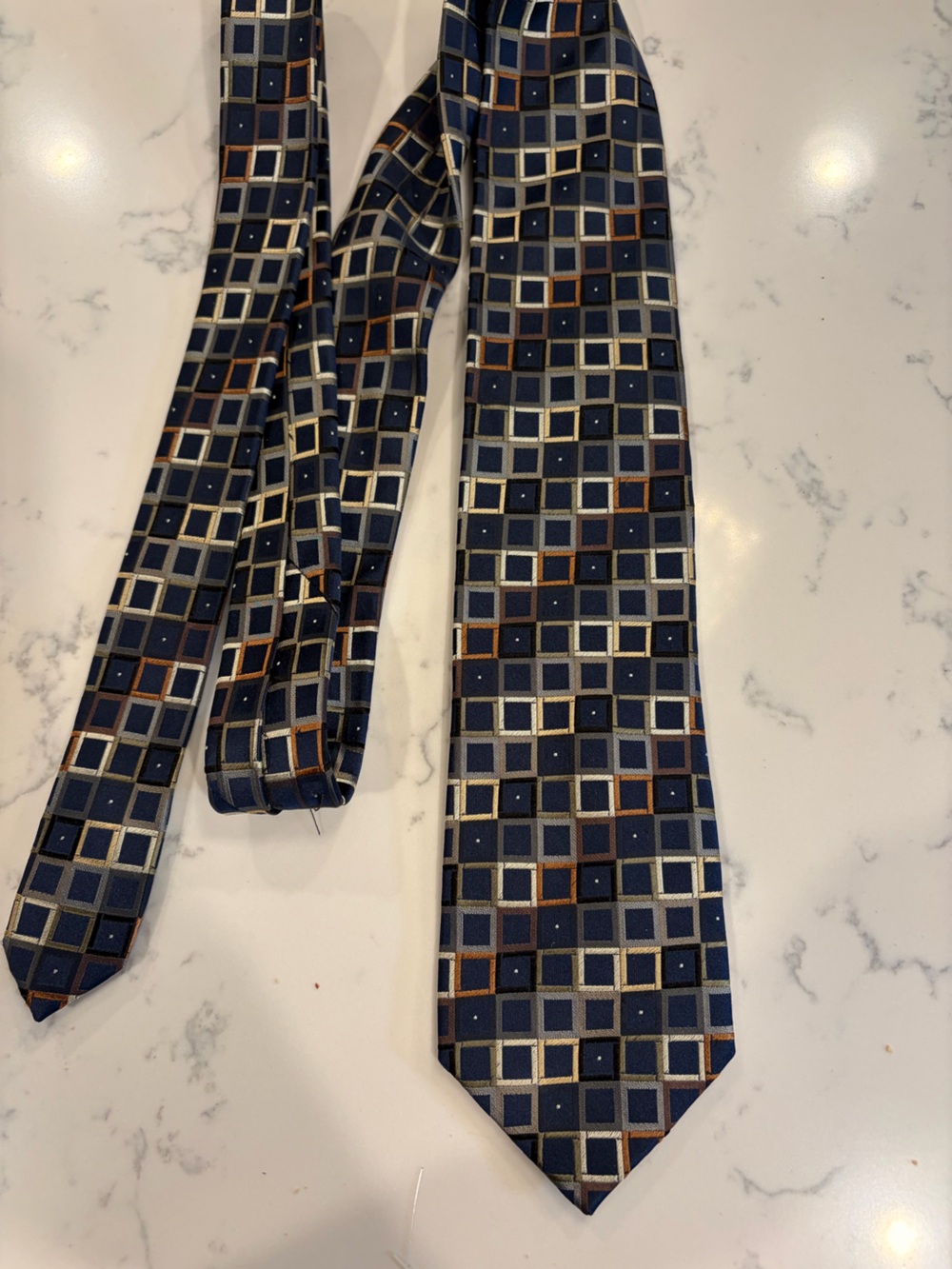 PEACOCK SILK TIE Men's Navy Geometric Silk Tie - Unbranded